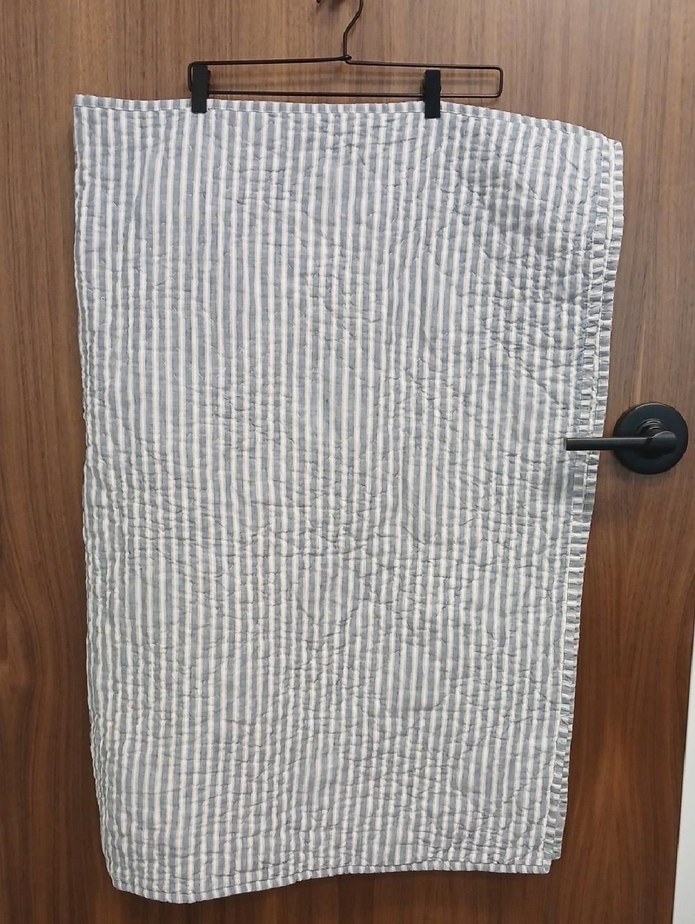 POTTERY BARN KIDS Striped Linen Baby Quilt